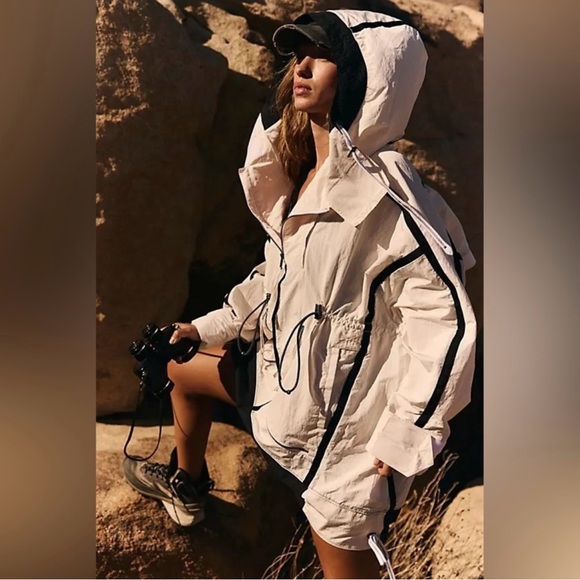free people movement Jackets & Blazers - FP Movement Peace Out Backpack Parachute Parka in Off White M-L NWT